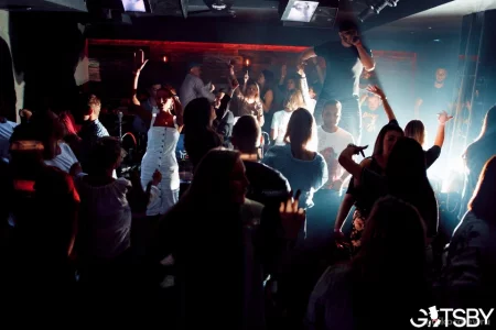 Karaoke & Dance bar GATSBY фото 4